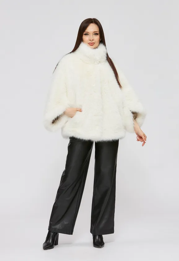 Фото Шуба из эко песца белая с воротником - 6