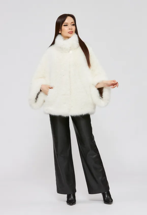 Фото Шуба из эко песца белая с воротником - 7