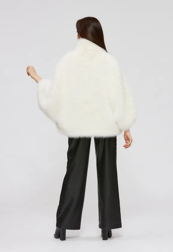 Фото Шуба из эко песца белая с воротником - 10
