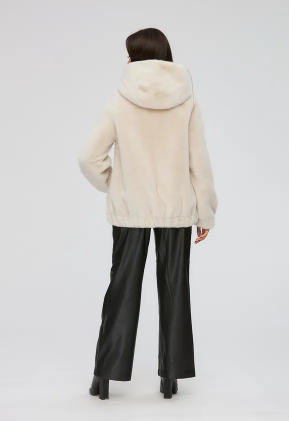 Фото Шуба-бомбер из эко норки жемчуг с капюшоном - 6