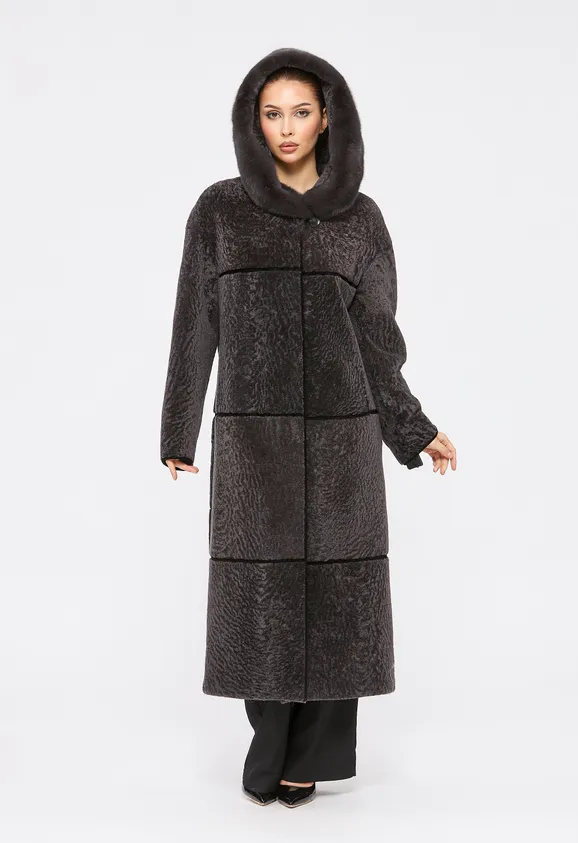 Фото Шуба из натурального астрагана мокко с английским воротником из натуральной норки - 8