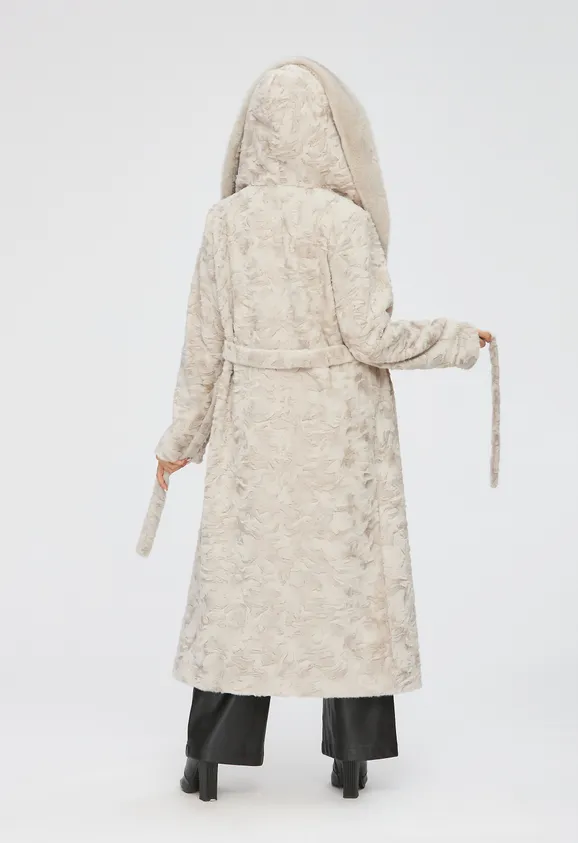 Фото Шуба из эко каракуля серая с капюшоном из эко норки - 9