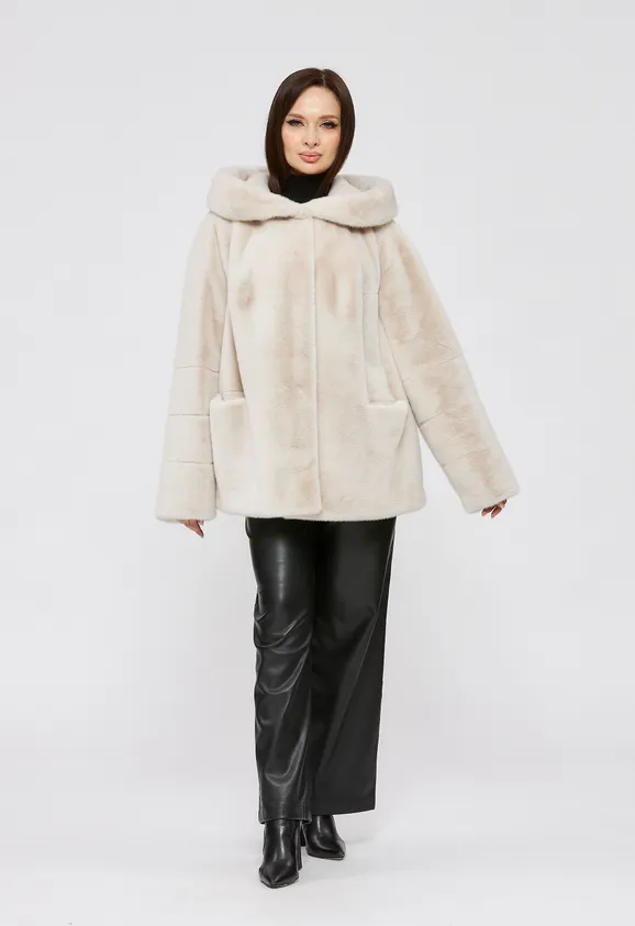 Фото Шуба из эко норки цвета жемчуг с капюшоном - 2