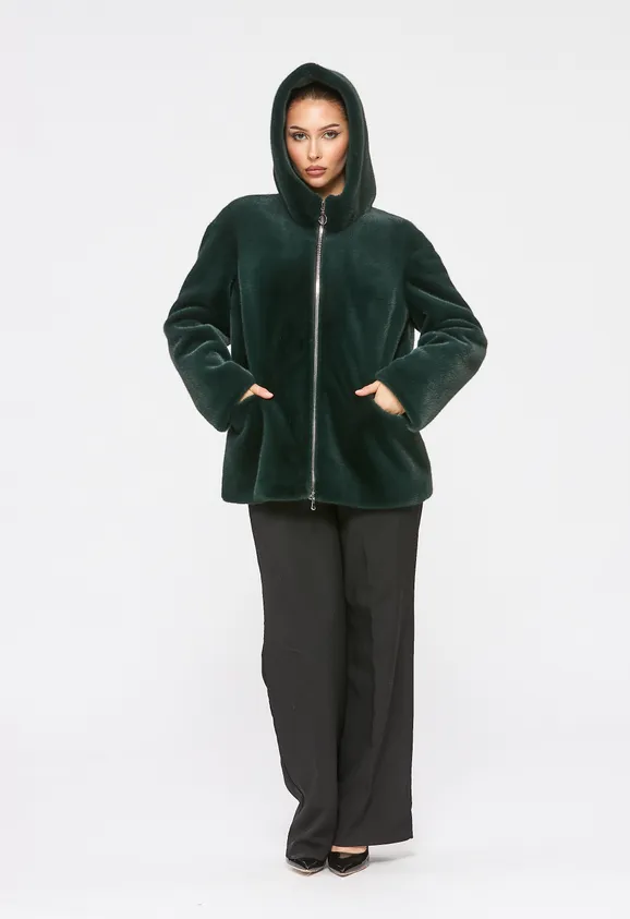 Фото Шуба из эко норки темно-зеленая с капюшоном - 4