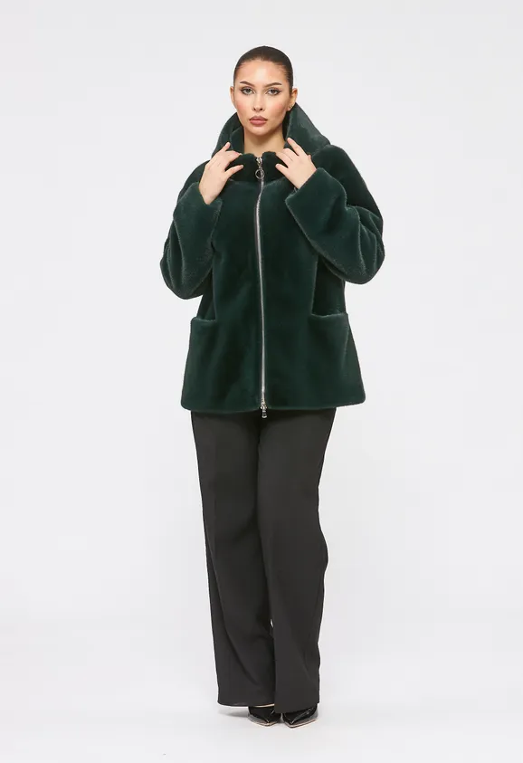 Фото Шуба из эко норки темно-зеленая с капюшоном - 2