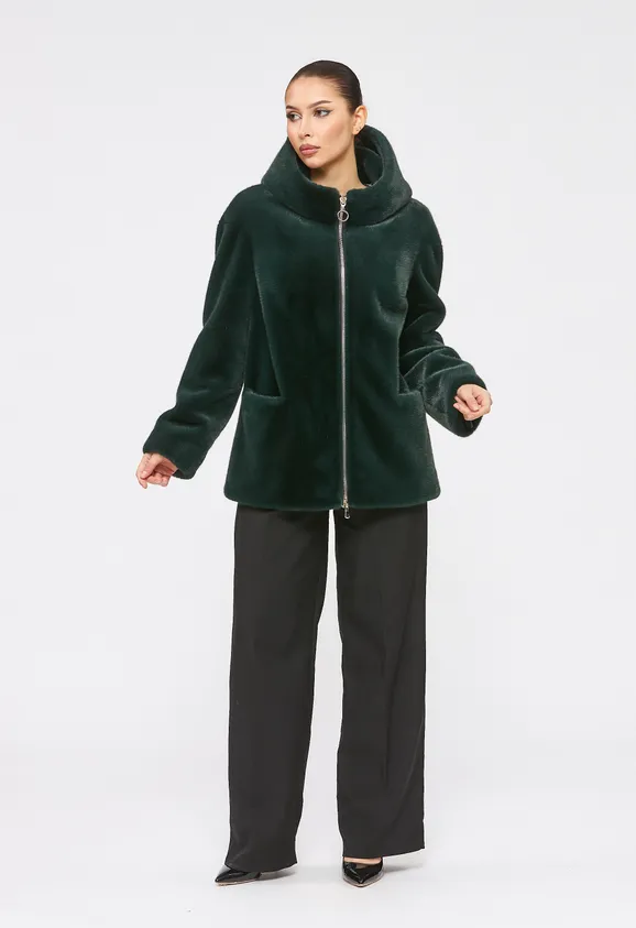 Фото Шуба из эко норки темно-зеленая с капюшоном - 7