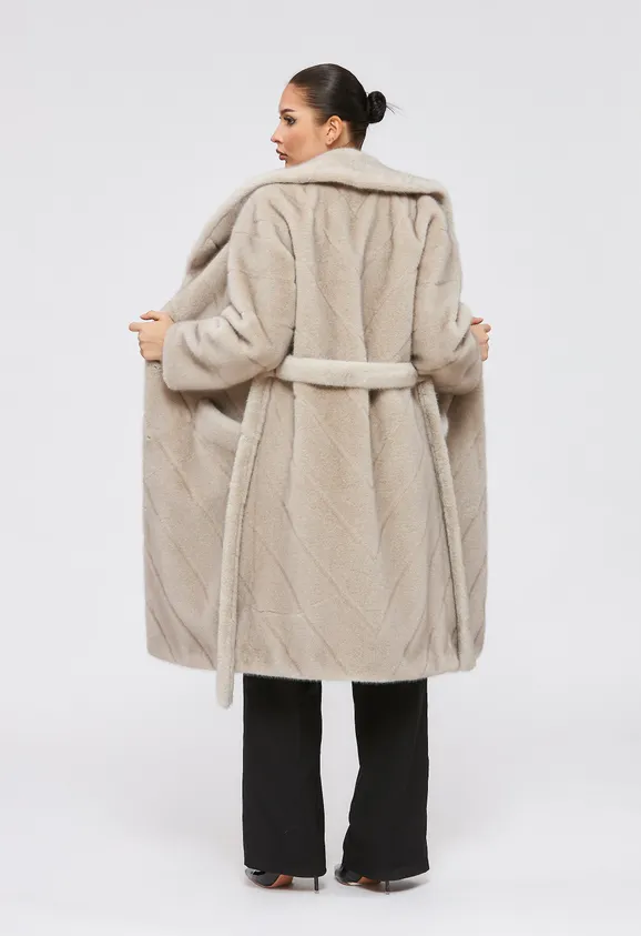 Фото Шуба из эко норки серая с воротником шаль - 4