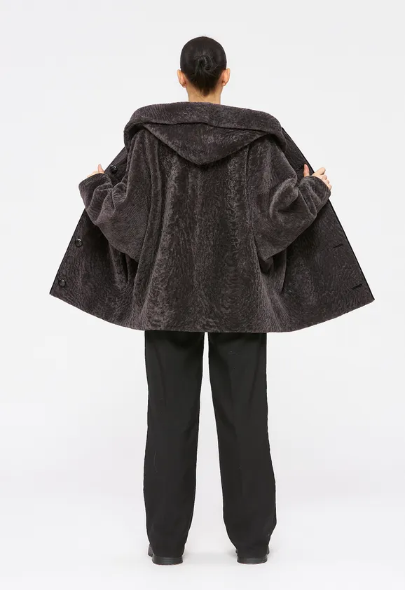 Фото Шуба из натурального астрагана мокко с капюшоном - 10