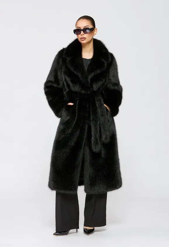 Фото Шуба из эко песца черная с английским воротником - 4