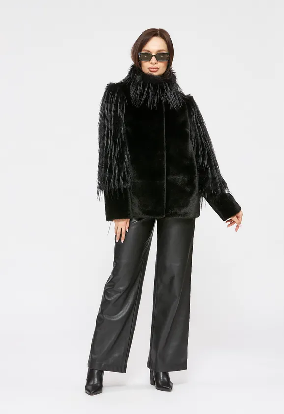 Фото Шуба из эко норки черная с отделкой эко страус - 2