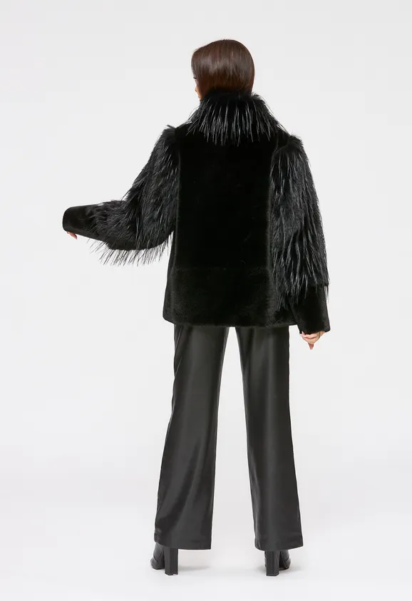 Фото Шуба из эко норки черная с отделкой эко страус - 8