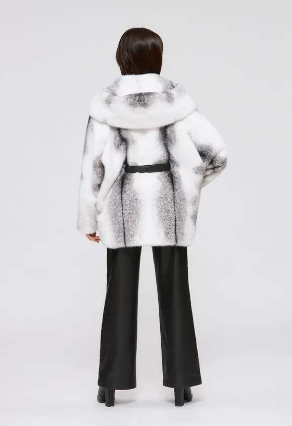 Фото Шуба из эко норки крестовка белая с капюшоном - 7