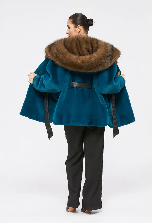 Фото Шуба из эко норки бирюза с капюшоном из эко соболя - 5