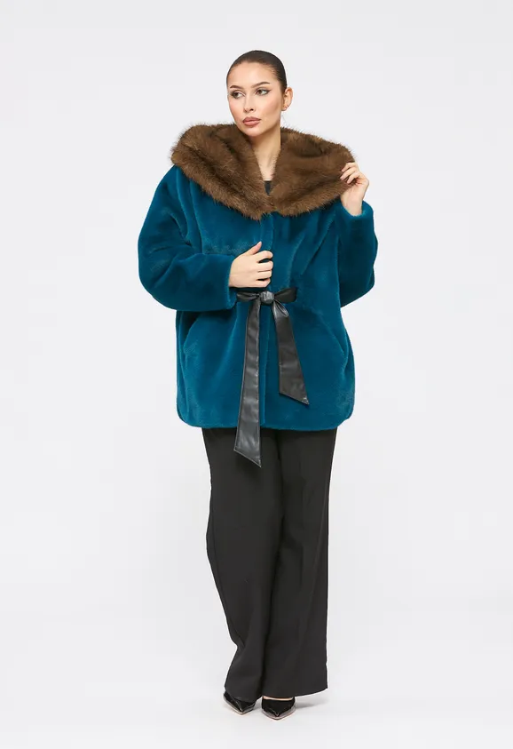 Фото Шуба из эко норки бирюза с капюшоном из эко соболя - 7