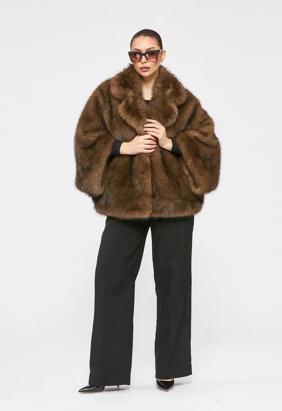 Фото Шуба из эко соболя с английским воротником - 1