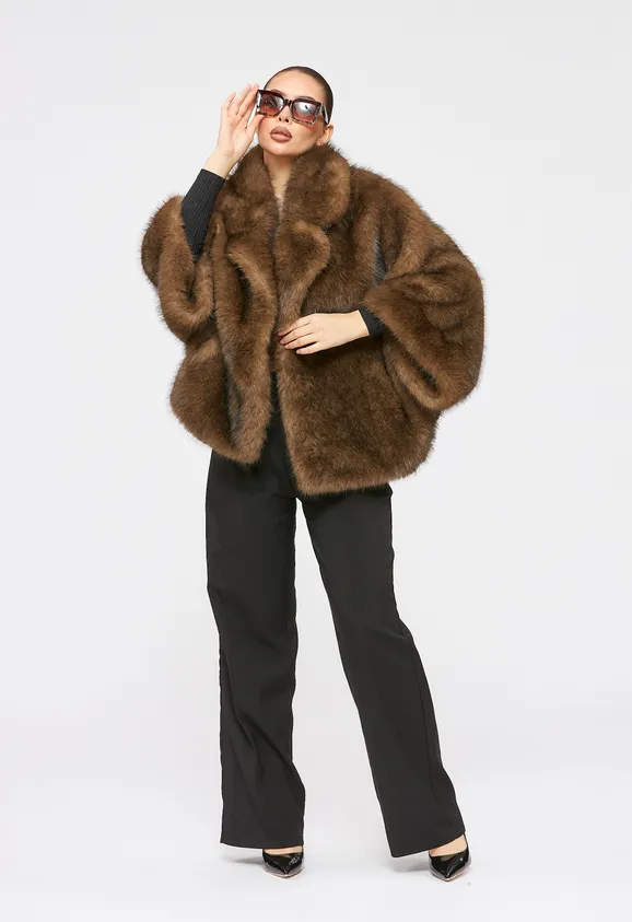 Фото Шуба из эко соболя с английским воротником - 8