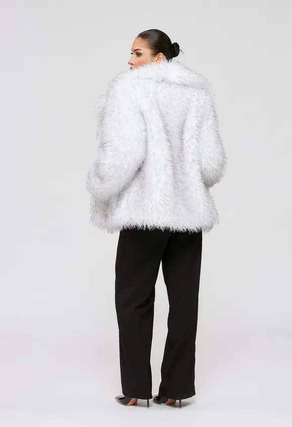 Фото Шуба из эко ламы бело-серая с английским воротником - 5