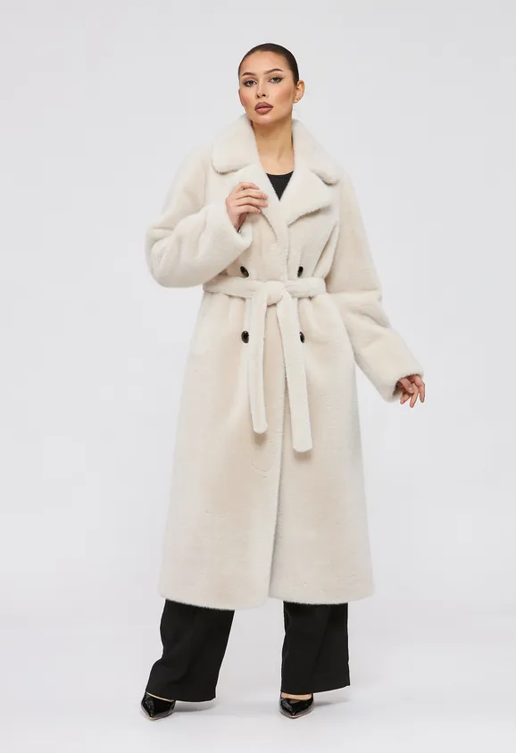 Фото Шуба из эко норки цвета жемчуг с английским воротником - 3