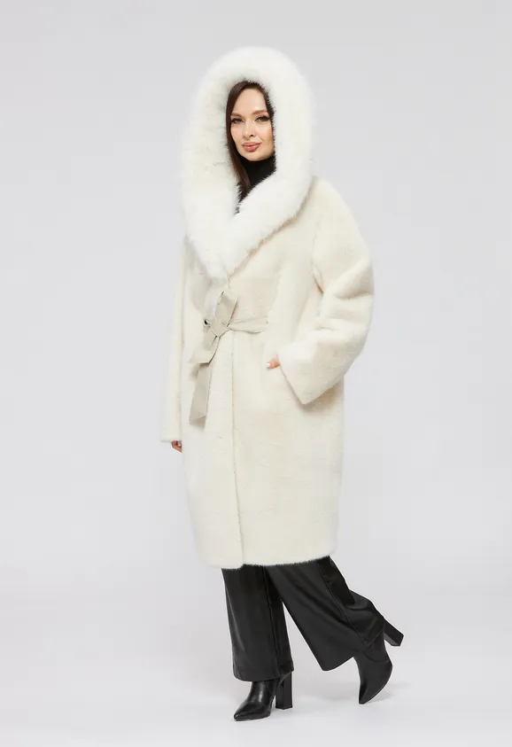 Фото Шуба из эко норки белая с капюшоном из эко песца - 2