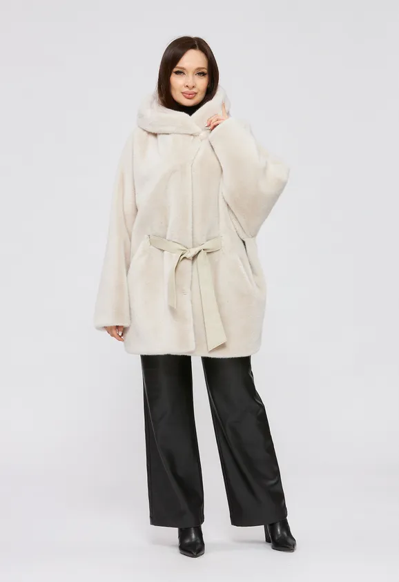 Фото Шуба из эко норки цвета жемчуг с капюшоном - 6