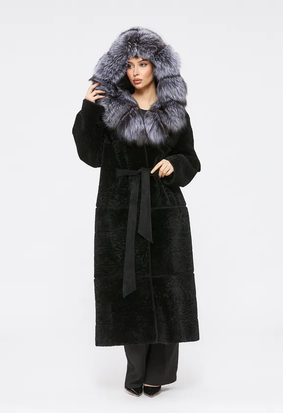 Фото Шуба из натурального астрагана черная с английским воротником из натуральной норки - 3