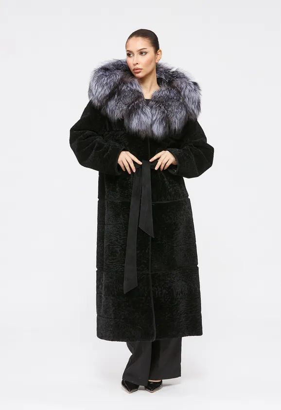 Фото Шуба из натурального астрагана черная с английским воротником из натуральной норки - 2