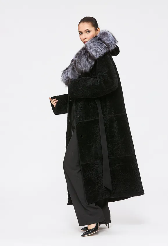 Фото Шуба из натурального астрагана черная с английским воротником из натуральной норки - 8