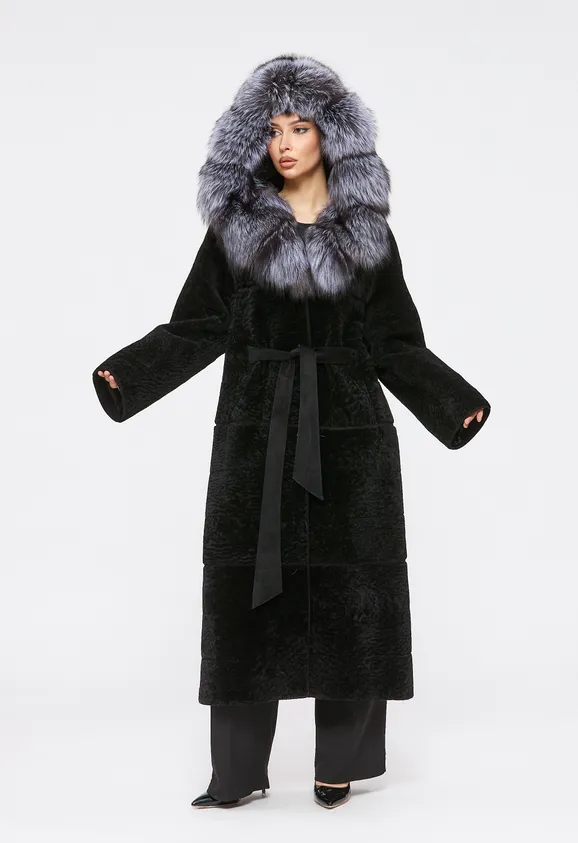 Фото Шуба из натурального астрагана черная с английским воротником из натуральной норки - 7