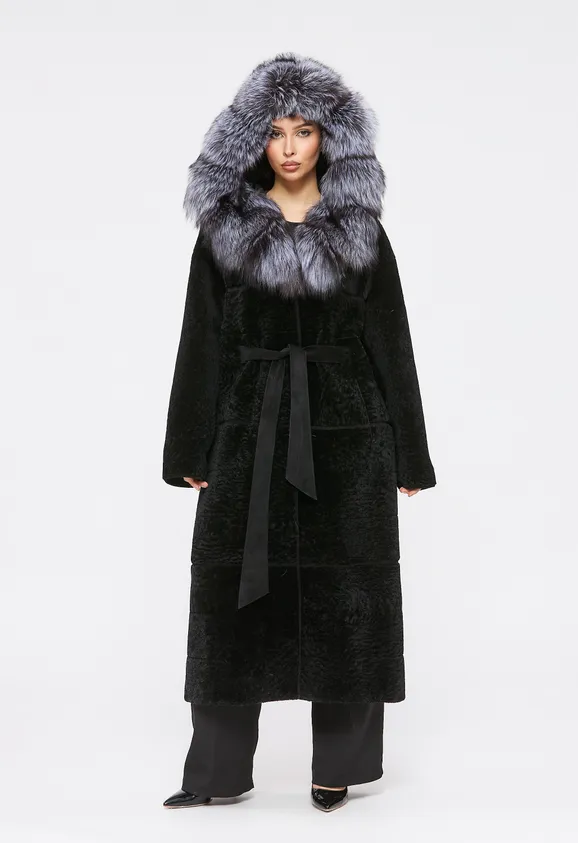 Фото Шуба из натурального астрагана черная с английским воротником из натуральной норки - 1