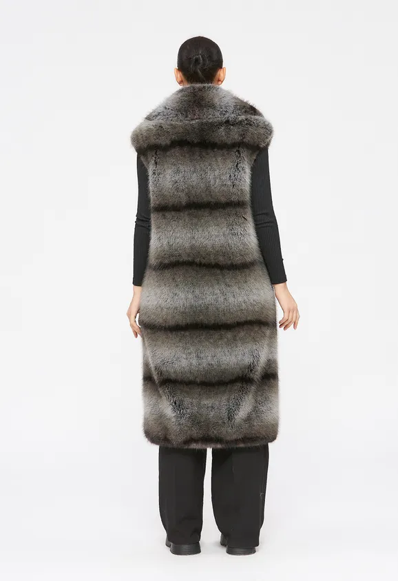 Фото Жилет из эко енота серый - 8