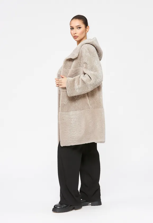 Фото Шуба из натурального астрагана жемчуг с капюшоном - 7