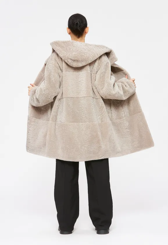 Фото Шуба из натурального астрагана жемчуг с капюшоном - 8