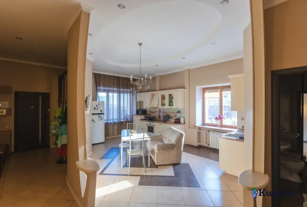 5- ти комнатная квартира с гаражом и собственной территорией.