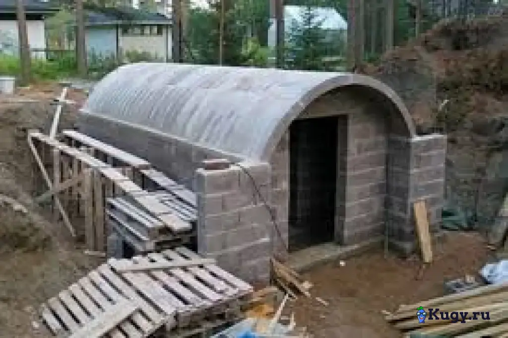 Строим бункер - погреб.