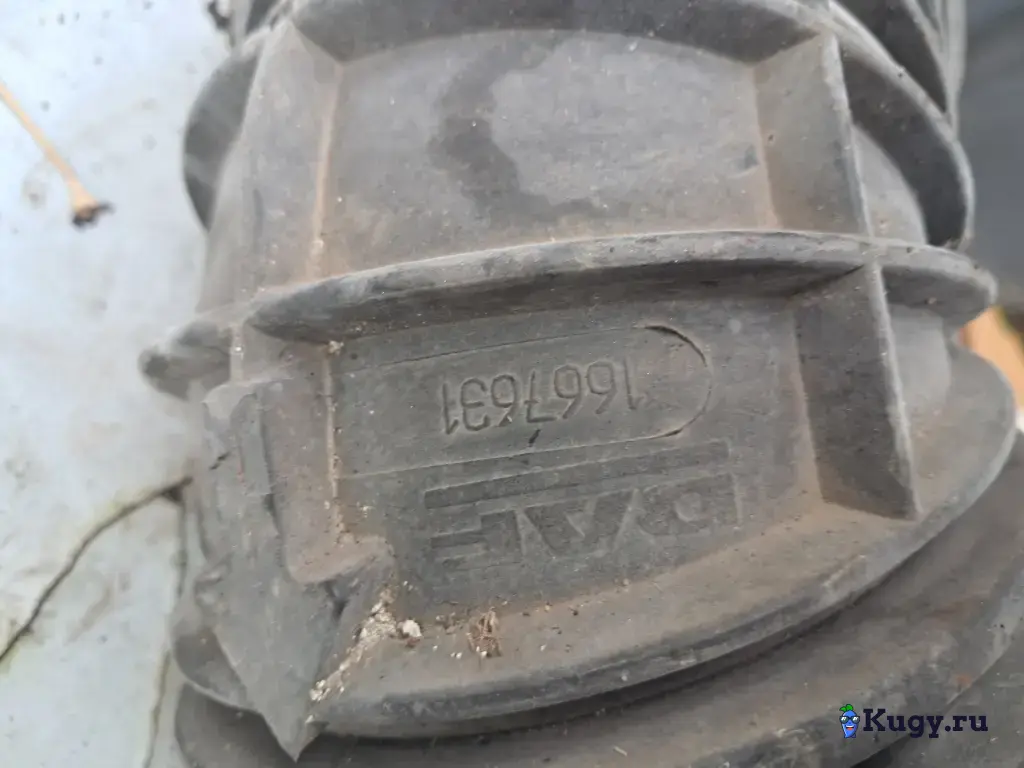 Патрубок воздушного фильтра DAF 1667631 б/у оригинал