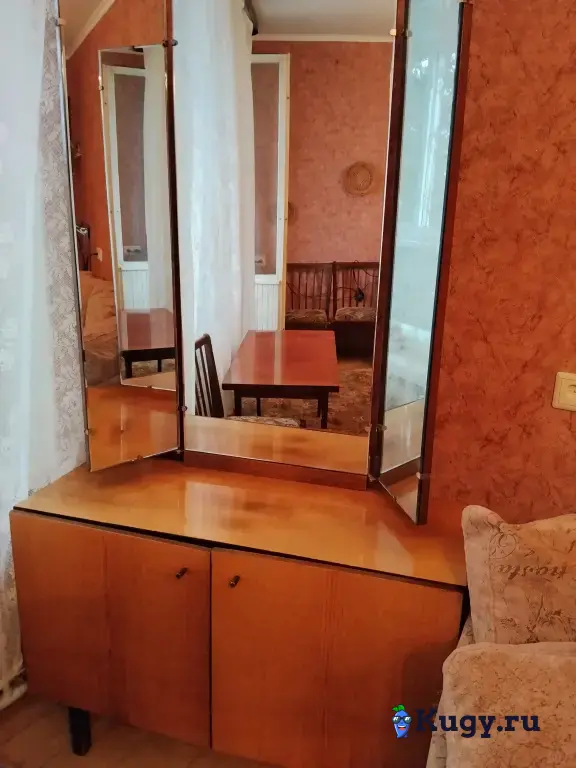Трельяж с зеркалом ссср и 6 стульев