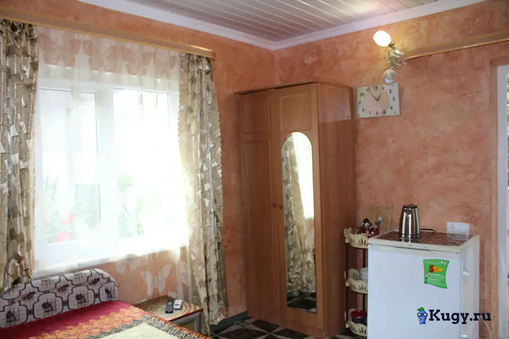 "Уютный домик у Нины" на Шершнева п Коктебель на 2026 год