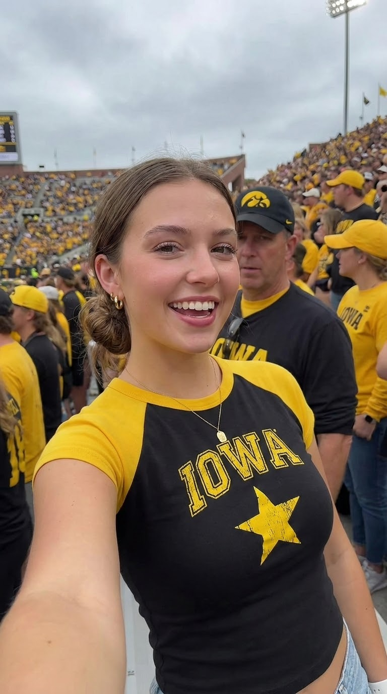 Размытый фон крупный план лица: фотореалистичный портрет девушки на стадионе