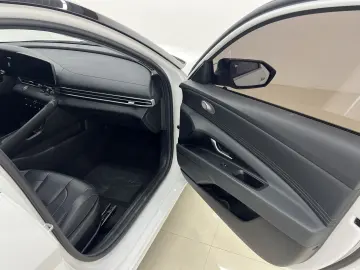 2022 1.5L CVT LUX Premium Edition, фото 13
