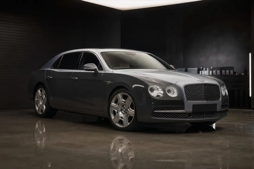Bentley Flying Spur Mulliner — Люкс · клубный протокол · Mulliner Graphite