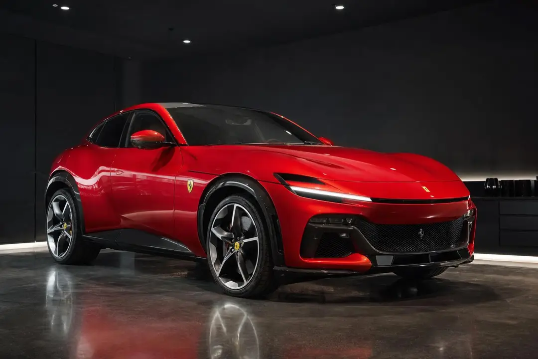 Ferrari Purosangue — Внедорожник · защита кузова · Rosso Maranello