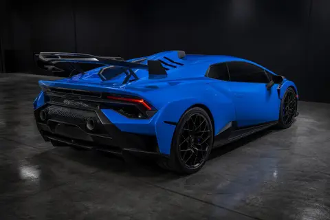 Lamborghini Huracán STO — кадр 2
