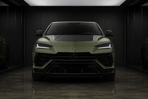 Lamborghini Urus Performante — кадр 3