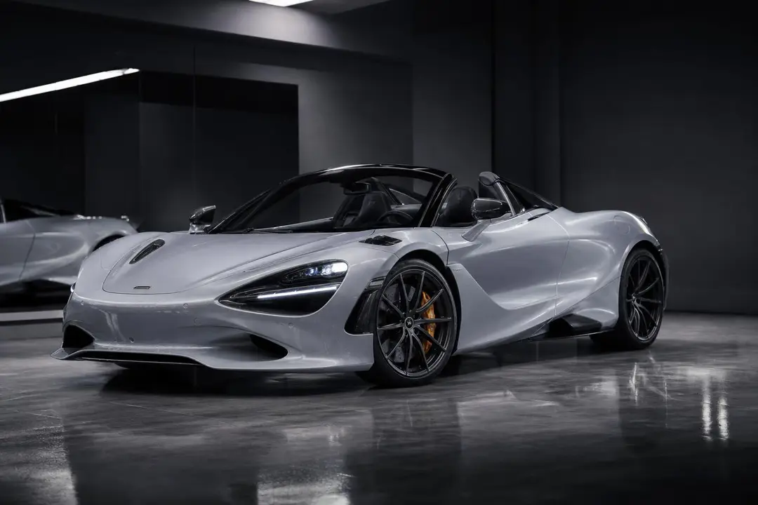 McLaren 750S Spider — Полная оклейка кузова · Supernova Silver