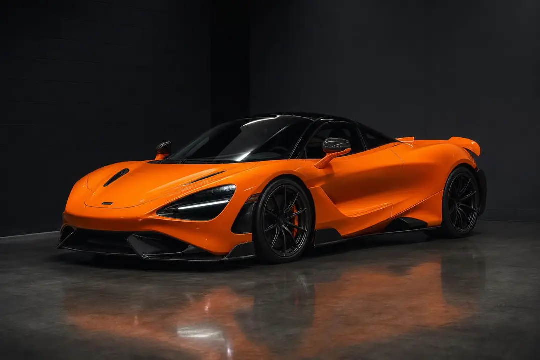McLaren 765LT — Суперкар · полный корпус · Papaya Spark