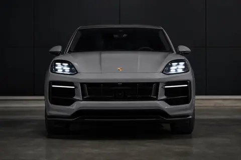 Porsche Cayenne Turbo GT — кадр 3