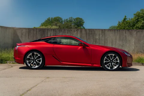 Lexus LC 500 — кадр 5