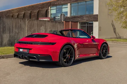 Porsche 911 Carrera 4 GTS Cabriolet — кадр 5