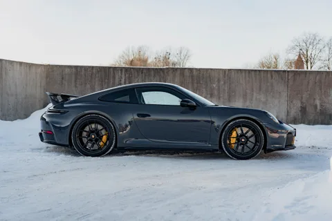 Porsche 911 Carrera 4 GTS Coupe — кадр 5