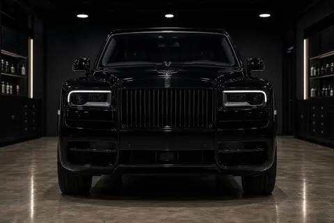 Rolls-Royce Cullinan Black Badge — кадр 3